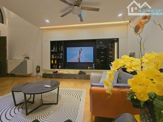 Bán nhà Giang Văn Minh 40m2, nhà đẹp ở ngay, hàng xóm thân thiện giá chỉ 7,9 tỷ