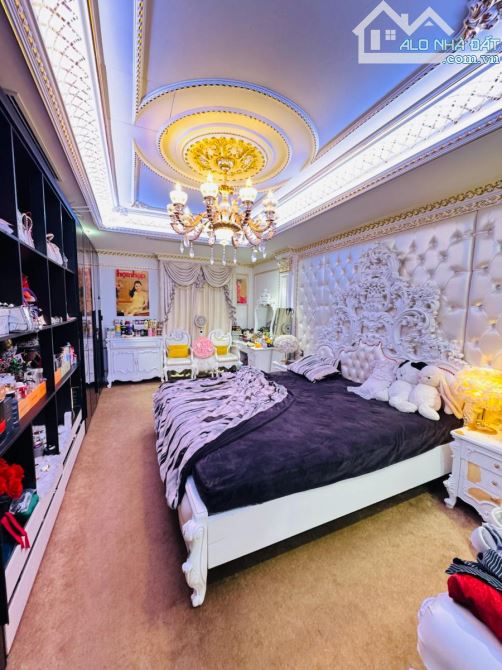 Tòa Building Nam Trung Yên 68m2*7T, MT5m, 2 thoáng, vỉa hè 3.5m, ô tô dừng đỗ, 38 tỷ