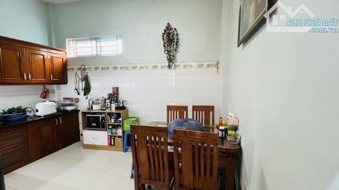 BÁN NHÀ BA ĐÌNH 70M RA MẶT PHỐ NGÕ THÔNG 3 GÁC NHÀ DÂN XÂY 9 TỶ