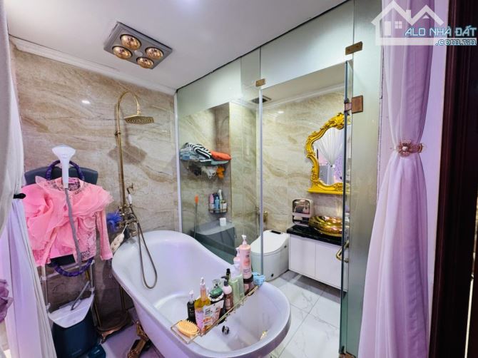 Tòa Building Nam Trung Yên 68m2*7T, MT5m, 2 thoáng, vỉa hè 3.5m, ô tô dừng đỗ, 38 tỷ