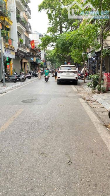 Bán nhà mặt phố Thuốc Bắc, Hoàn Kiếm, 108m2, 4 tầng, mặt tiền 4.5m, 99.8 tỷ