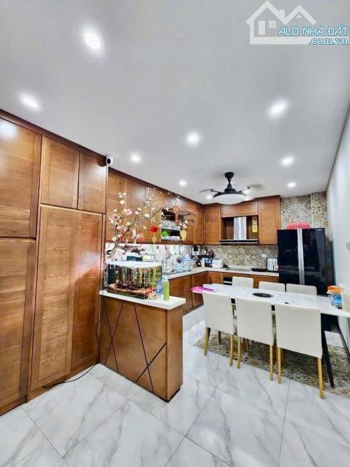 DÂN XÂY – NGÕ THÔNG – FULL NỘI THẤT – Ở NGAY – LÕI BA ĐÌNH