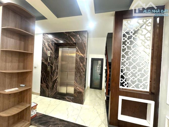 BÁN NHÀ PHÂN LÔ PHỐ ĐỖ QUANG – KĐT TRUNG HÒA NHÂN CHÍNH –Ô TÔ TRÁNH+KD, 60M2+6T+MT5,2M