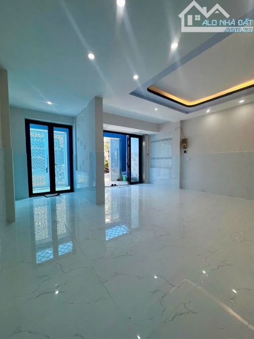 NHÀ BÁN KDC BH 13T5 TL - MẶT TIỀN ĐƯỜNG NHỰA 12m - 6 x 20 - Trệt 2 lầu BTCT - 6PN 6WC. - 3