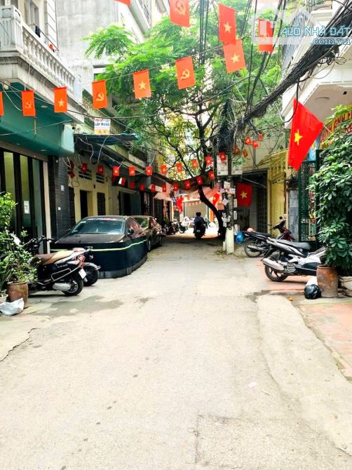 Rất gấp! Phân lô vỉa hè oto tránh Nguyễn Phúc Lai, sát đường Voi Phục, 60m2*4T*23,8tỷ - 4