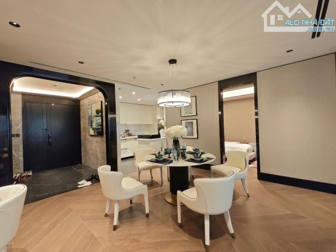 CĂN HỘ 6 SAO THE GRAND HÀNG BÀI HOÀN KIỂM VỊ TRÍ ĐỘC TÔN TINH HOA HỘI TỤ 152m 80 TỶ