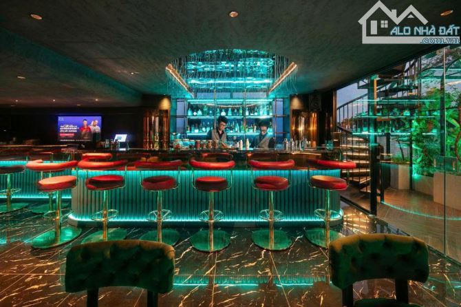 Bán Khách Sạn Phố Cổ Hoàn Kiếm 4 Sao 10 Tầng 60 Phòng, Nhà Hàng, Bể Bơi Đẳng Cấp