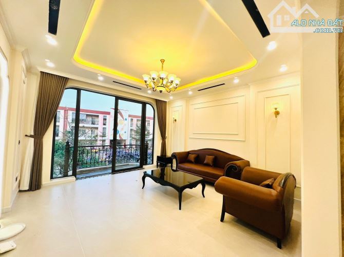 Bán nhà 5 tầng thang máy xịn xò tại An Lạc, Sở Dầu, Hồng Bàng giá 8,5 tỷ