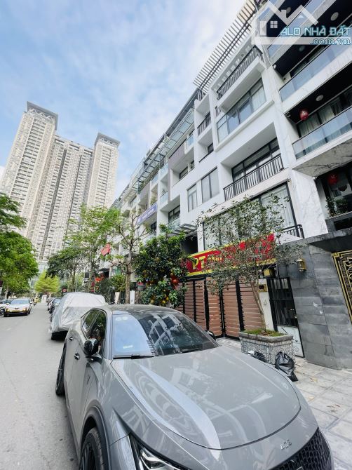 🚨 GIẢM SỐC 54.5 TỶ – NHÀ LIỀN KỀ HÀM NGHI MỸ ĐÌNH – VỈA HÈ Ô TÔ TRÁNH – THANG MÁY