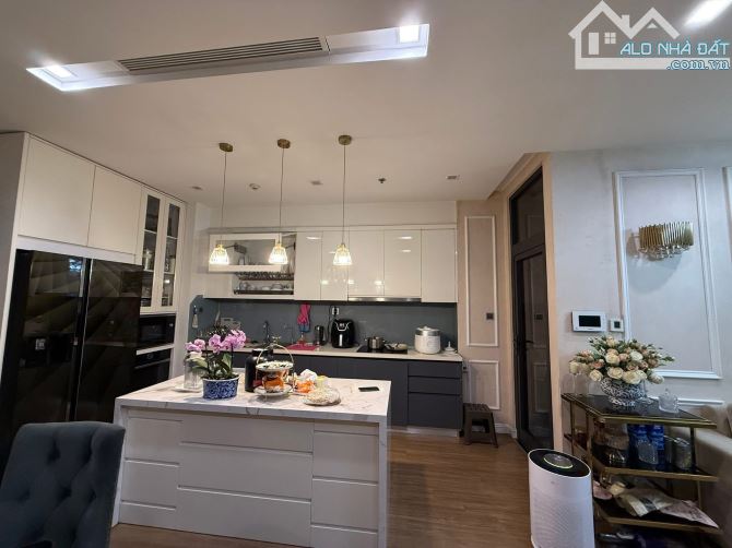 NGÕ ĐẸP PHỐ ĐẸP LÝ NAM ĐẾ Ô TÔ VÀO NHÀ - LÔ GÓC NÊN MẶT TIỀN RỘNG 12M - 60M2 - CHỈ 30.5 TỶ