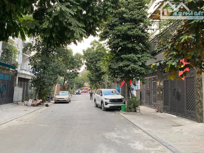 Bán Nhà KĐT Văn Phú Hà Đông 90m2 5 Tầng Thang Máy–Gara Ô Tô–Gần Công Viên–Giá Nhỉnh 23 Tỷ - 1