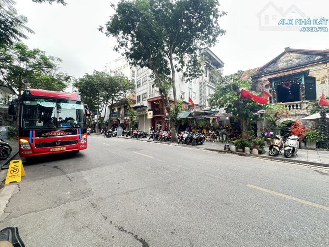 SIÊU PHẨM ĐỘC TÔN DUY NHẤT 1 CĂN BIỆT THỰ VIP SỐ 1 PHỐ CỔ-HOÀN KIẾM-DT 612M3 MT 30M-612TY