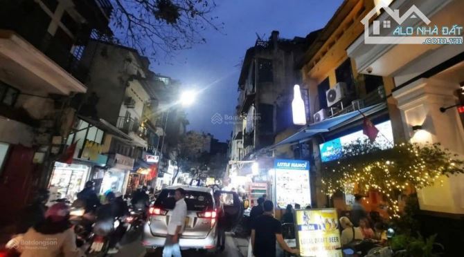 MẶT PHỐ HÀNG BÈ – LÕI PHỐ CỔ Hồ Gươm | TÀI SẢN DU LỊCH SIÊU KHAN HIẾM