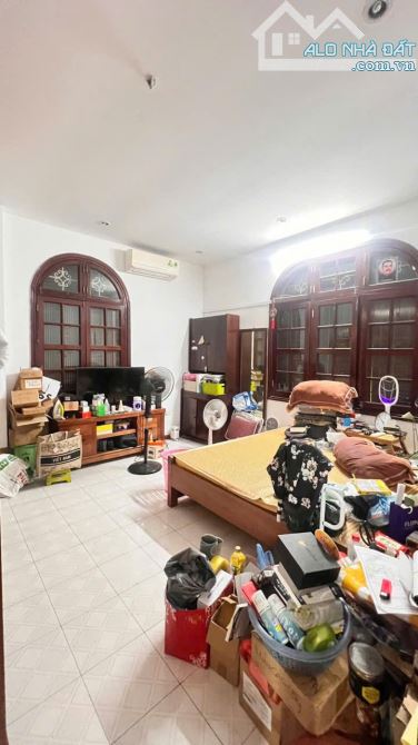 SIÊU PHẨM MẶT PHỐ LÝ NAM ĐẾ 66.6M2, MT 11M, LÔ GÓC, KINH DOANH ĐỈNH, 68 TỶ.