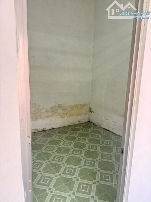 Cho thuê nhà 83 m2 đường Hồ Trung Hành có sân rộng 4 triệu - 12