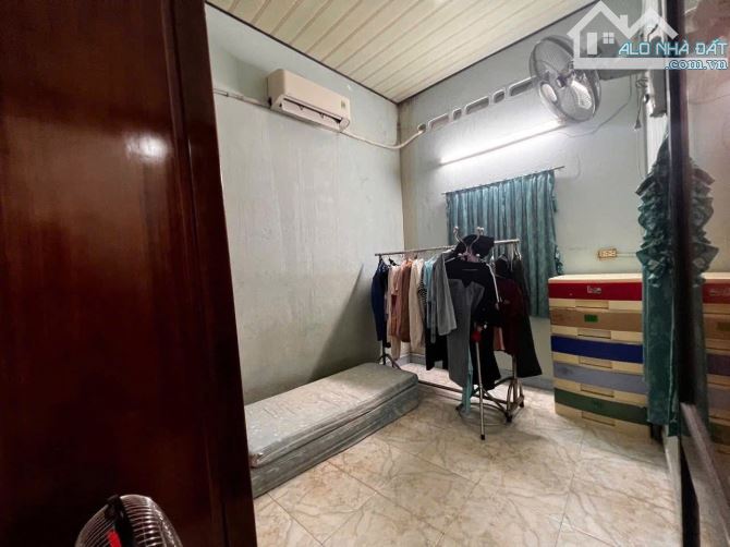 Bán nhà cấp 4 hẻm 41/ đông đa , cách đg chính tầm 30m dt 30m2 giá 1ty550 - 2