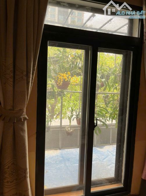 Hơn 6 tỷ sở hữu ngay căn 3 ngủ có sân vườn trung tâm quận Cầu Giấy, DT 120m2