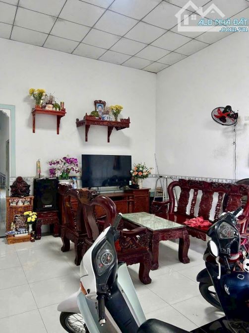 BÁN NHÀ TRẢNG DÀI 133m2 KP3, TP BIÊN HÒA, SỔ HỒNG RIÊNG, 2 MẶT ĐƯỜNG OTO GẦN CA PHƯỜNG - 1