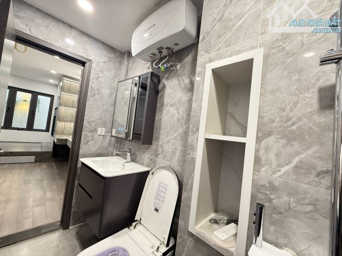 Siêu phẩm – 5m ra mặt phố – Hiếm cực kỳ – 6 tầng thang máy – Ở ngay - 2