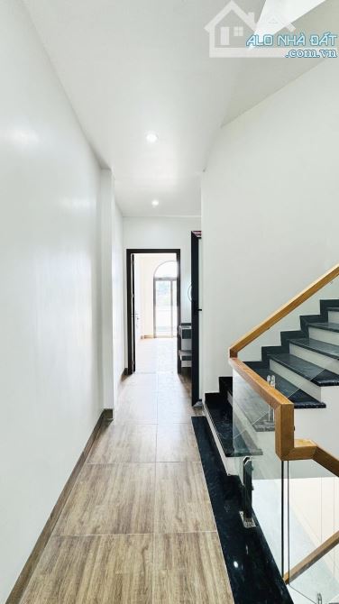 Bán nhà 4 tầng gần ngay Tái Định Cư, Kiến Thiết, Sở Dầu, Hồng Bàng giá 3,95 tỷ - 3