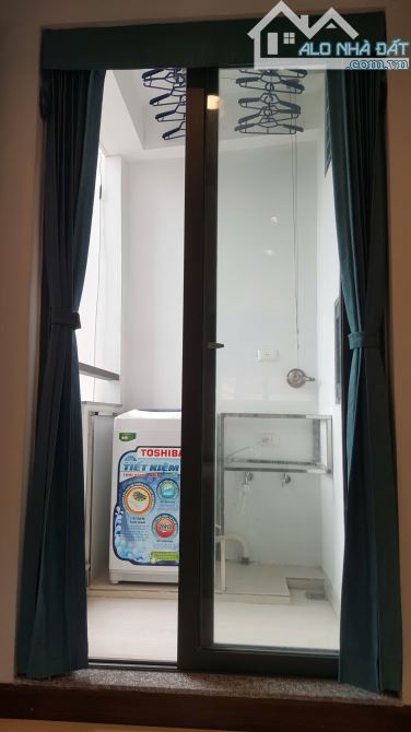 Cho thuê căn hộ 2 ngủ đủ đồ tại Nguyễn Công Trứ, DT 50m2 - 3