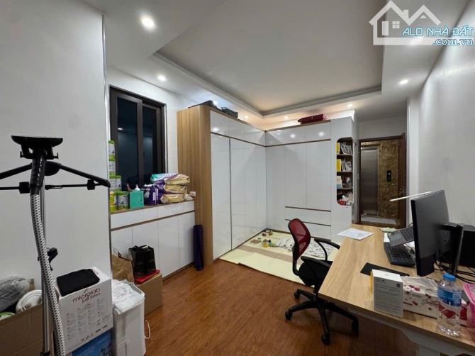 12.8 TỶ-45m2 x 6T-nhà dân mới xây-2 thoáng-thang máy-đẹp nhất Ngọc Hà, Ba Đình, Hà Nội