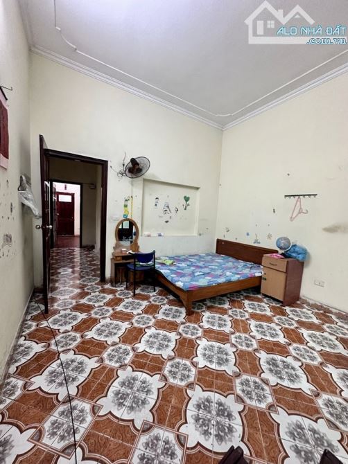 Cho thuê nhà nguyên căn 60m2 phố Thượng Thanh, Long Biên, HN. - 3