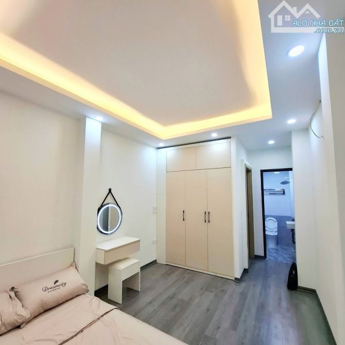 BÁN NHÀ THỌ LÃO LÒ ĐÚC HAI BÀ TRƯNG - 20M 5T MT 3.1M - NGÕ THÔNG CÁCH OTO 10M SỔ ĐỎ RIÊNG - 4