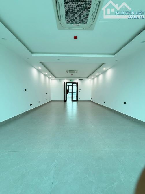 (DUY NHẤT) Bán nhà mặt phố Pháo Đài Láng 96mx7T kinh doanh sổ vuông 31 tỷ Đống Đa - 4