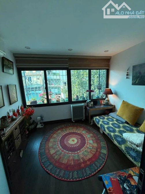 NHỈNH 4tỷ (thương lượng sâu) TẬP THỂ NGHĨA TÂN – LÔ GÓC – Ô TÔ ĐỖ CHÂN CẦU THANG