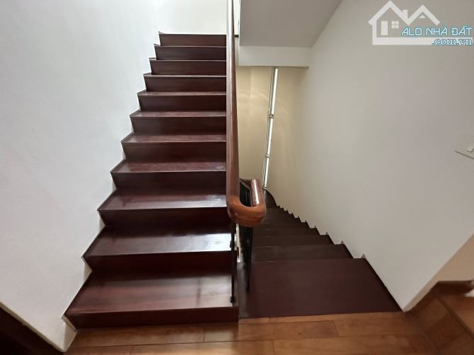 Biệt thự Vườn Đào 4 tầng, lô góc 3 mặt thoáng DT217m2, MT25m, 155 tỷ Tây Hồ