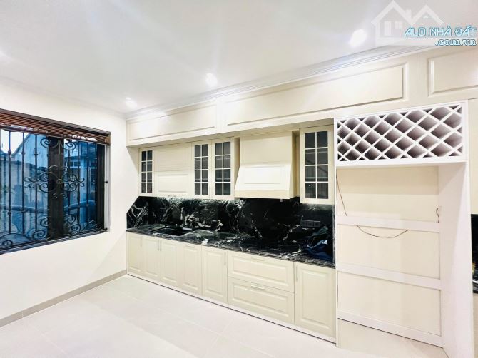 Bán nhà 5 tầng thang máy xịn xò tại An Lạc, Sở Dầu, Hồng Bàng giá 8,5 tỷ - 9