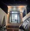 Hạ giá liên tục. Nhà ngộp bán gấp