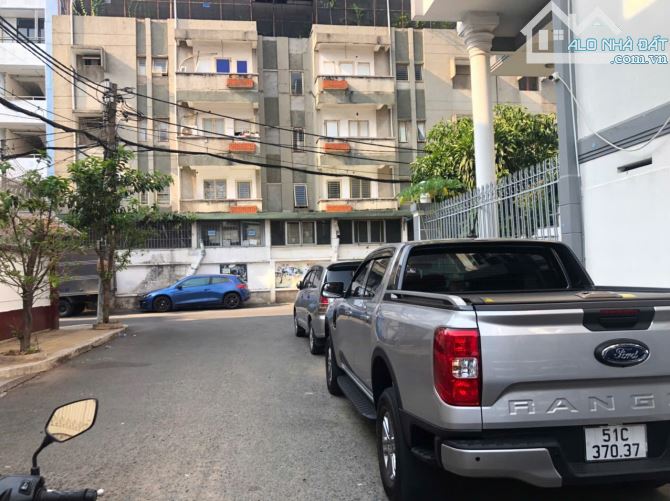 Nhà 4 Tầng Đường nhựa 10m Nguyễn Kiệm  Sát Sân Bay 77m2 chỉ 13,5 tỷ - 1