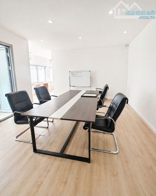 SIÊU PHẨM MẶT PHỐ NGUYỄN CÔNG HOAN - LÔ GÓC ĐẮC ĐỊA - KINH DOANH ĐỈNH- TẶNG GPXD 9 TẦNG