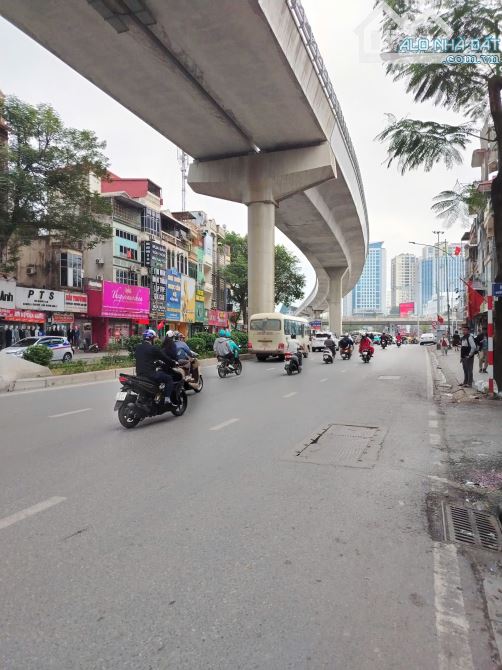 Bán Vội! nhà Cầu Giấy gần 50m2- 10m ra phố- 2 thoáng giá 15.x tỷ