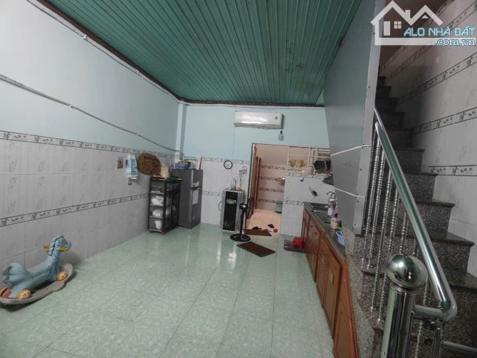 BÁN NHÀ C4 GÁC LỬNG KP1 TÂN HIỆP BH SỔ THỔ CƯ – ĐƯỜNG Ô TÔ – SÁT CHỢ CHỈ 2TY850 - 2