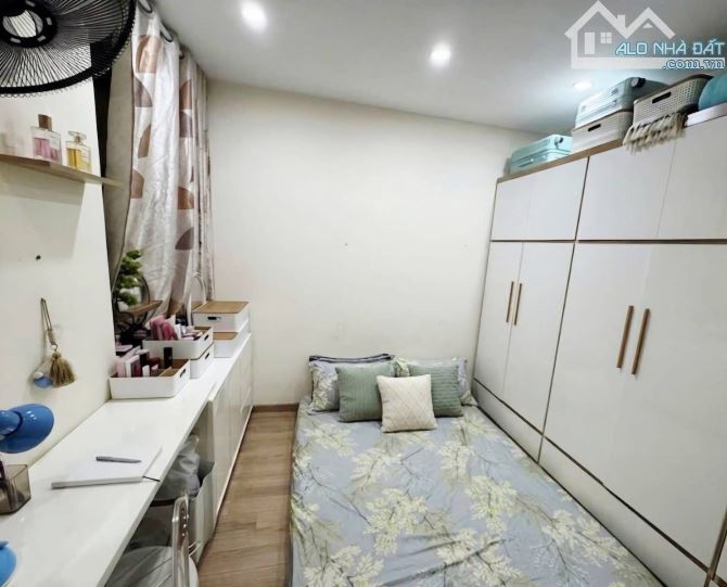 CHÍNH CHỦ CẦN BÁN GẤP NHÀ PHỐ QUANG TRUNG TRẦN HƯNG ĐẠO HOÀN KIẾM 5 TẦNG MT 5.3M GIÁ 10 TỶ