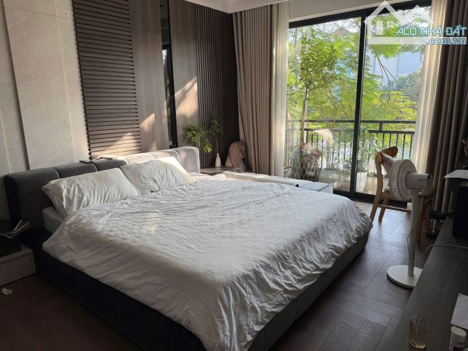 SIÊU PHẨM LIỀN KỀ LÁNG HẠ - GIAO NGAY VÀNH ĐAI 1 - VINHOMES GIẢNG VÕ - 7 TẦNG - 2 THOÁNG