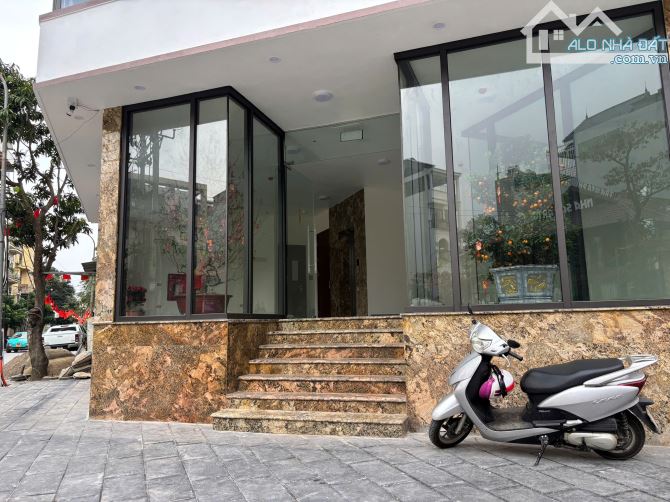 CHO THUÊ NHÀ  LÔ GÓC 2 MẶT TIỀN RỘNG, NGÕ 291 NGÔ XUÂN QUẢNG, TRÂU QUỲ, GIA LÂM, HÀ NỘI - 3