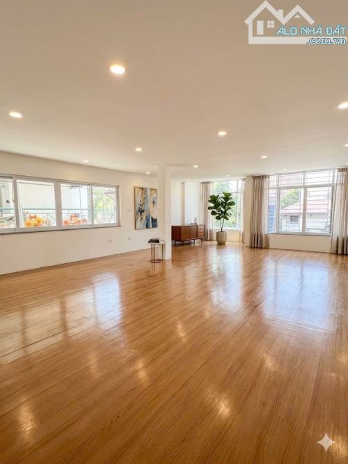 SIÊU PHẨM MẶT PHỐ NGUYỄN CÔNG HOAN - LÔ GÓC ĐẮC ĐỊA - KINH DOANH ĐỈNH- TẶNG GPXD 9 TẦNG