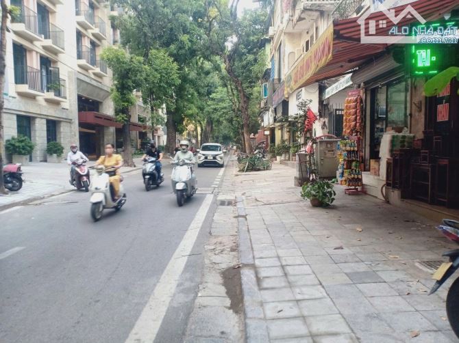 SIÊU PHẨM LÔ GÓC, MP LÝ NAM ĐẾ, MẶT TIỀN 𝟭𝟭𝗠 SIÊU HIẾMCHỐT 𝟵𝟵𝟵𝗧𝗿/𝗺𝟮