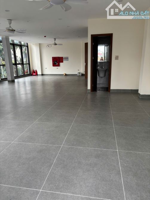 CHO THUÊ NHÀ  LÔ GÓC 2 MẶT TIỀN RỘNG, NGÕ 291 NGÔ XUÂN QUẢNG, TRÂU QUỲ, GIA LÂM, HÀ NỘI - 4