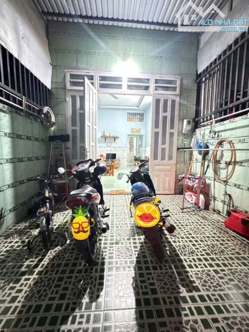 BÁN NHÀ C4 GÁC LỬNG KP1 TÂN HIỆP BH SỔ THỔ CƯ – ĐƯỜNG Ô TÔ – SÁT CHỢ CHỈ 2TY850 - 4