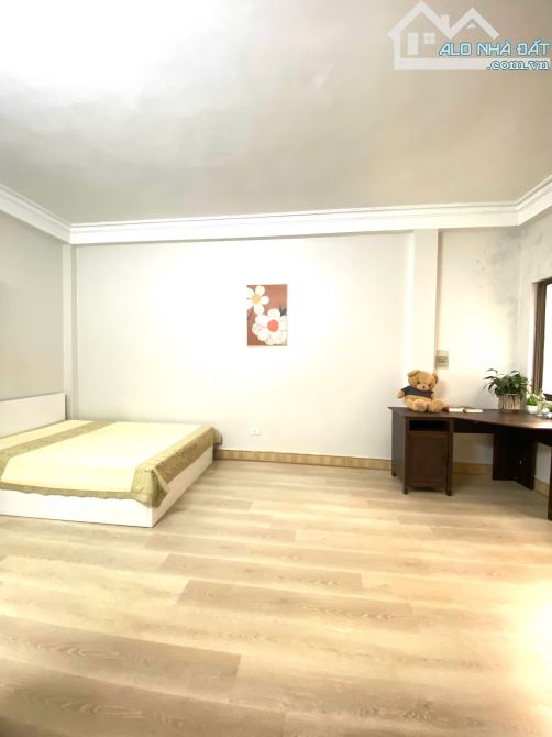 BÁN GẤP NHÀ 35M 4 TẦNG TRẦN QUỐC TOẢN NHỈNH 10 Tỷ