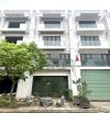 Cả đất và Nhà mới xây 4,5 tầng giá chỉ hơn 4 tỷ