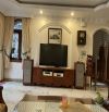 Bán nhà, đường NGUYỄN KHOÁI. Q4. Ngang 6.5m x 23m. Giá: 13 tỷ.