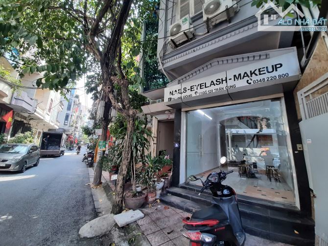 Cho thuê nhà 4 tầng,5 ngủ,3 wc ngõ 120 Trần Cung gần Bệnh viện E,Đh Điện lực