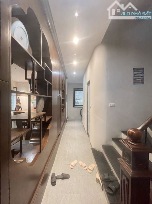 Siêu hiếm! Bán nhà mặt phố Đường Thành 40m2, 4 tầng, mặt tiền 4.5m, 39.5 tỉ, KD đỉnh