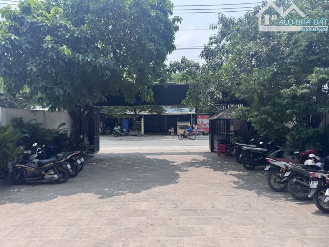 BÁN NHÀ 2 MT VƯỜN LÀI, APĐ, Q12 – NGANG 13M – GẦN 650M² – GIẢM NGAY 6 TỶ. CHỈ CÒN:57 TỶ - 2